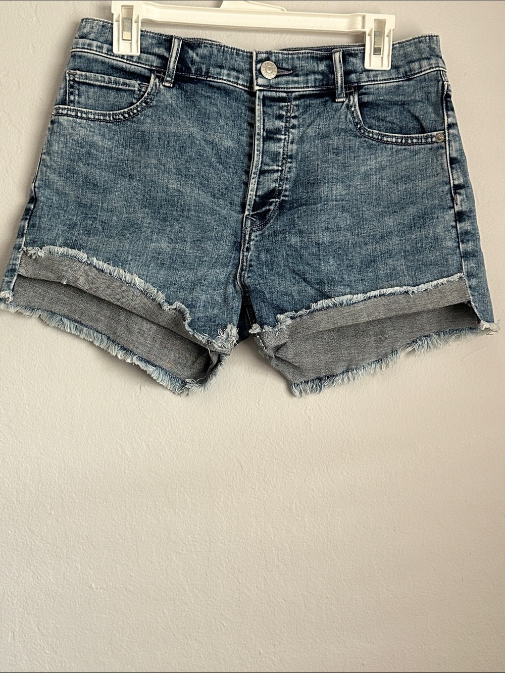 Express Denim Blue Frayed Hem Women Shorts